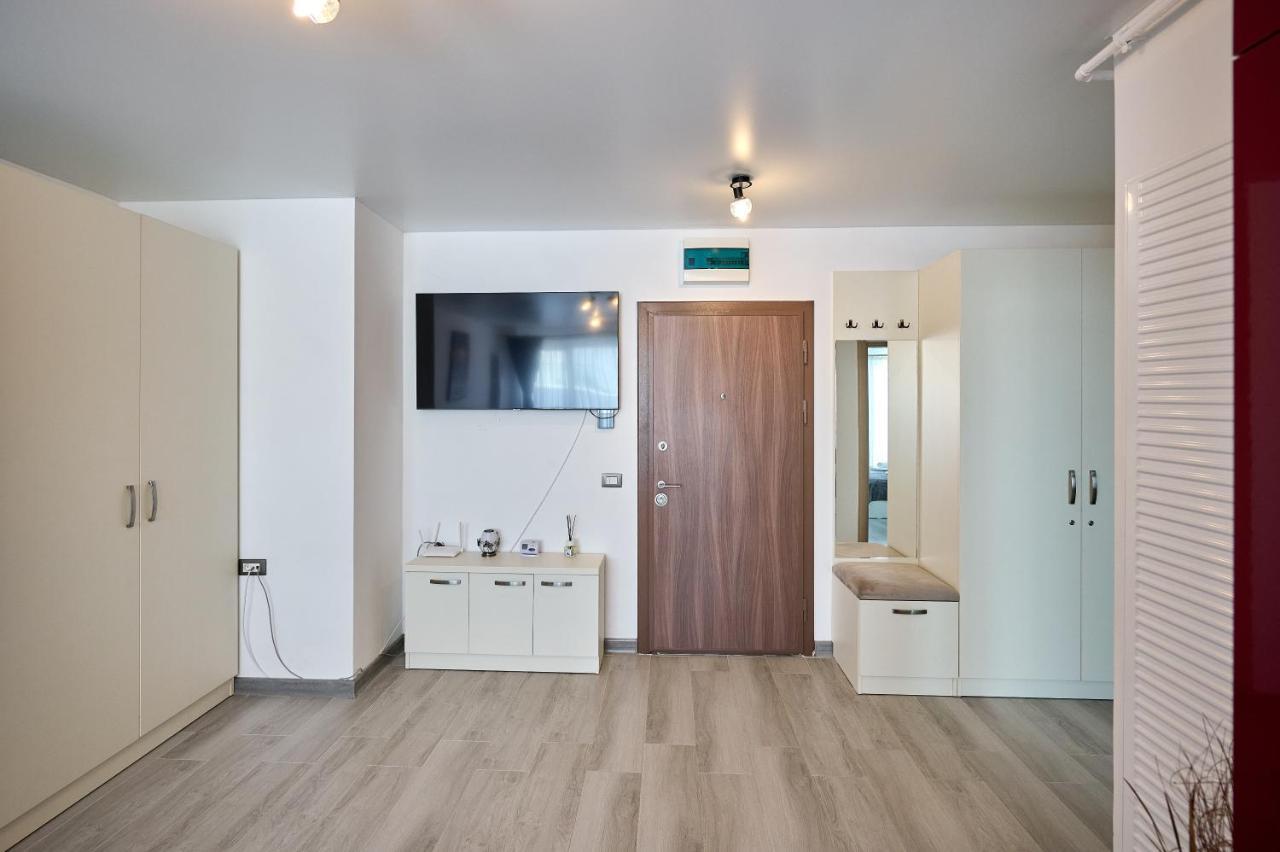 Apartmán Palmas - Pool By N10 Năvodari Exteriér fotografie